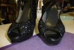 Stuart Weitzman schoenen peeptoe zwarte pumps kant 40 25550, Kleding | Dames, Schoenen, Stuart Weitzman, Ophalen of Verzenden