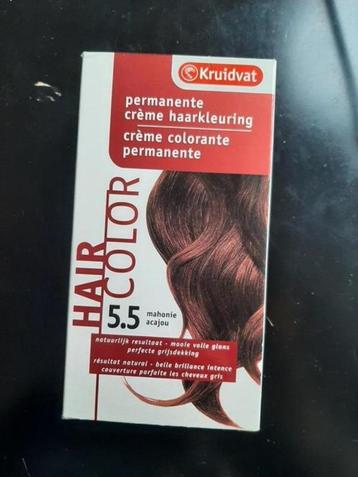 Kruidvat Permanente Creme Haarkleuring Verf 5.5 Mahonie Rood
