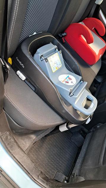 Maxi-Cosi FamilyFix Isofix Base beschikbaar voor biedingen