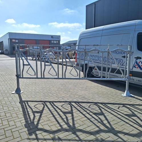 Zelfsluitend voerhek Curved Top 366 cm, Dieren en Toebehoren, Overige Dieren-accessoires, Nieuw, Verzenden