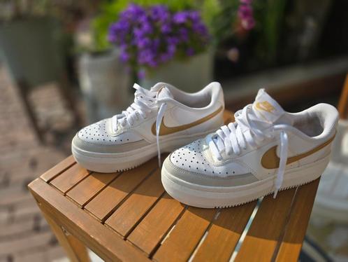 Nike W Court Vision Alta maat 39, Kleding | Dames, Schoenen, Zo goed als nieuw, Sneakers of Gympen, Wit, Verzenden
