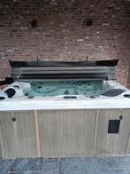 Jacuzzi met balboa sturing afmeting 200cm x 200cm, Tuin en Terras, Ophalen, Gebruikt, Afdekzeil, Vast