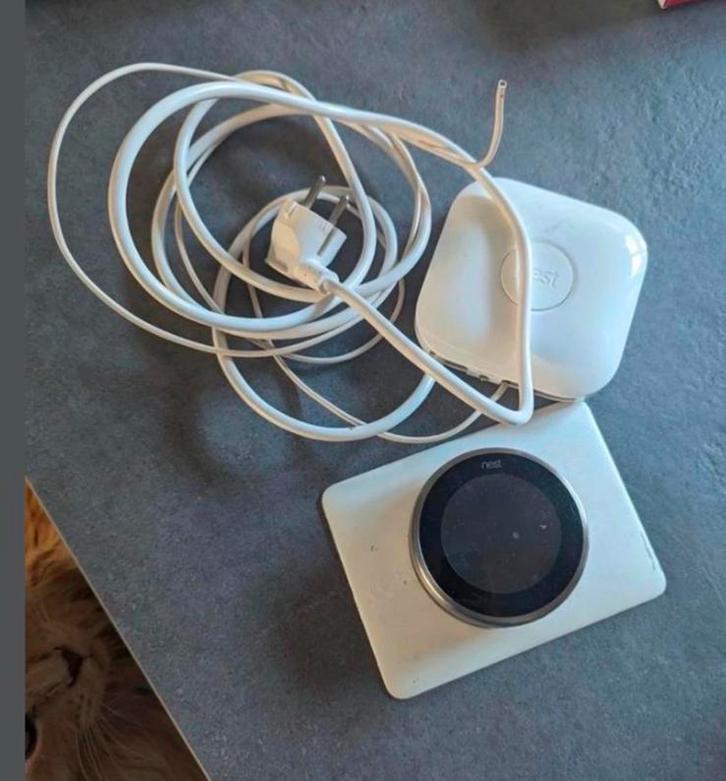 Google nest thermostaat, Doe-het-zelf en Verbouw, Thermostaten, Gebruikt, Slimme thermostaat, Ophalen of Verzenden