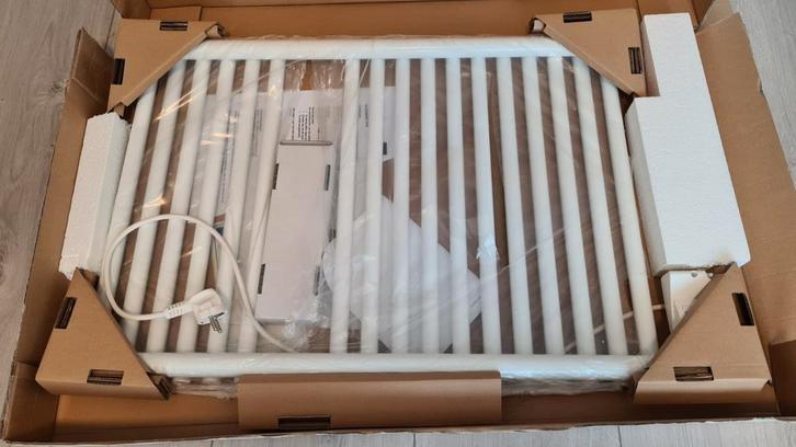Plieger Florian Nxt-EL III/Fischio elektr. designradiator, Doe-het-zelf en Verbouw, Verwarming en Radiatoren, Nieuw, Radiator