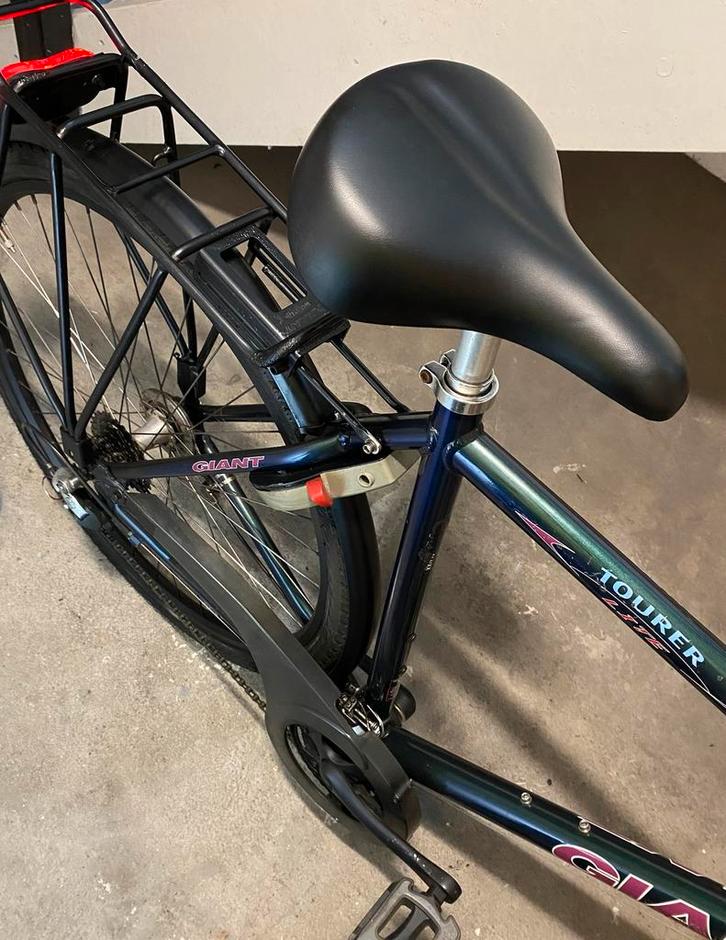 Giant Tourer herenfiets 57 cm, 21 versnellingen, AXA slot, Fietsen en Brommers, Fietsen | Heren | Herenfietsen, Zo goed als nieuw