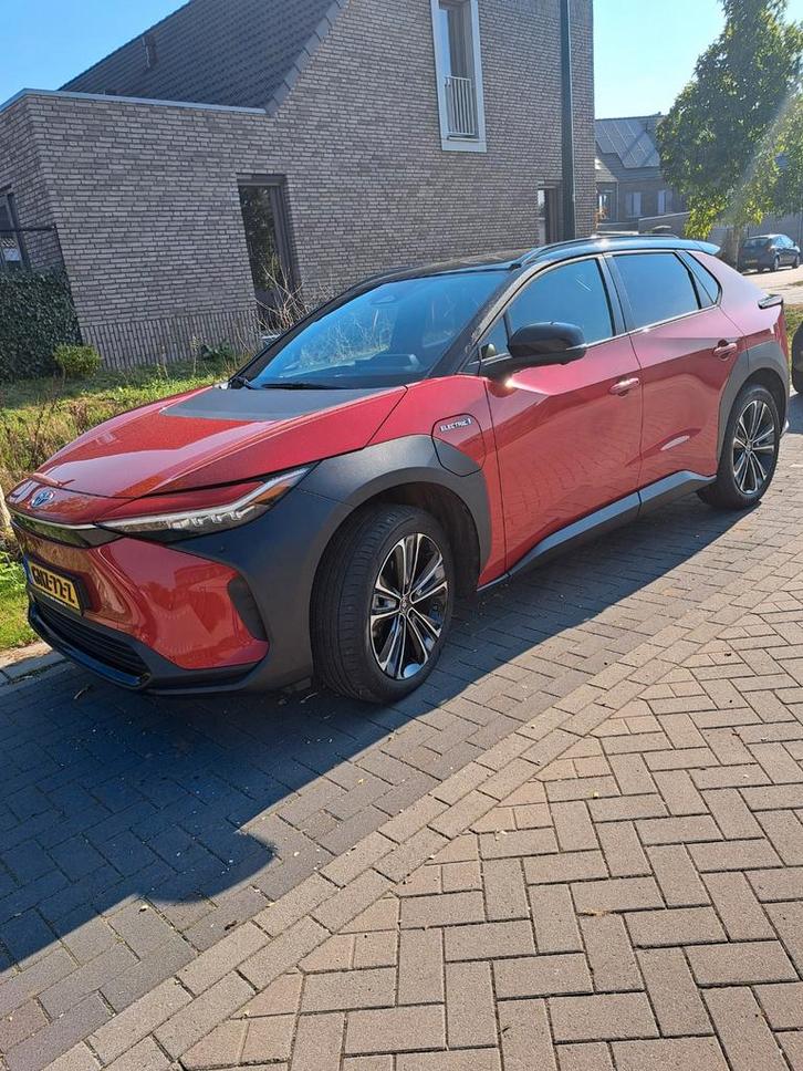 Toyota BZ4X Launch Edition Premium 09-2022, 15.190 km., Auto's, Toyota, Particulier, bZ4X, 360° camera, ABS, Achteruitrijcamera