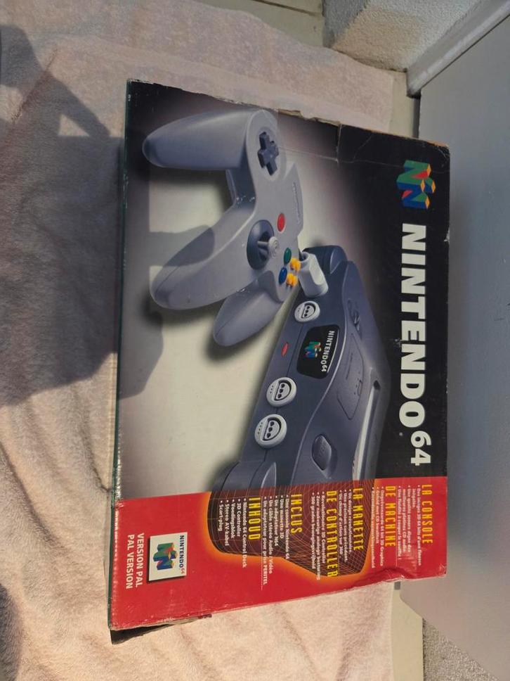 N64 in Originele Doos - Collector's Item! Geen handelaren!!, Spelcomputers en Games, Spelcomputers | Nintendo 64, Refurbished