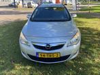 Opel Astra Sports Tourer 1.4 Turbo Edition Eerste EIG APK 4-, Auto's, Opel, Gebruikt, 4 cilinders, 1337 kg, Origineel Nederlands