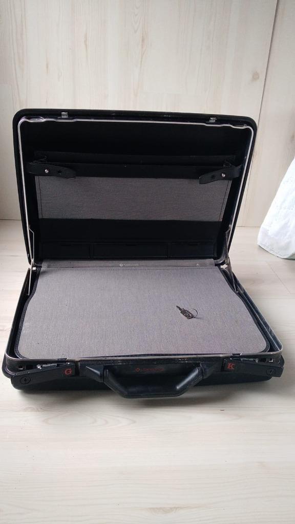 Samsonite - vintage super sterke handige attache akte tas, Sieraden, Tassen en Uiterlijk, Koffers, Zo goed als nieuw, Hard kunststof