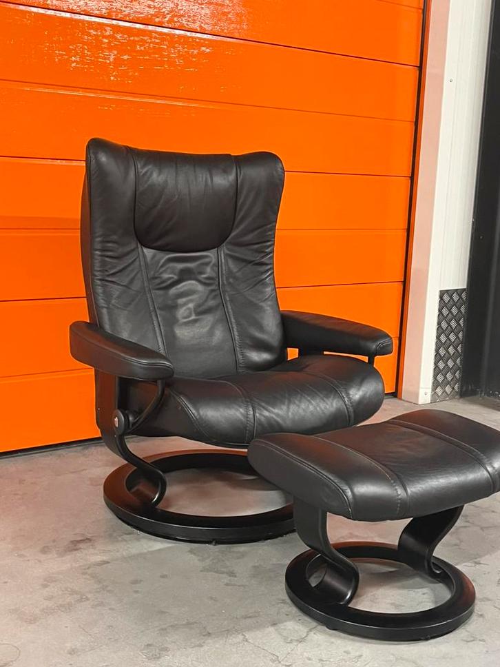Stressless relax fauteuil met voetenbank- L large, Huis en Inrichting, Fauteuils, Zo goed als nieuw, 50 tot 75 cm, Minder dan 75 cm