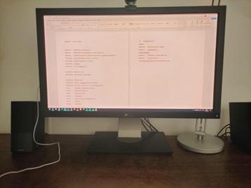 Dell U2711 - MOET WEG beschikbaar voor biedingen