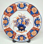 Imari porseleinen bord met boeket decor Japan Meiji 19e eeuw, Antiek en Kunst, Antiek | Porselein, Ophalen of Verzenden