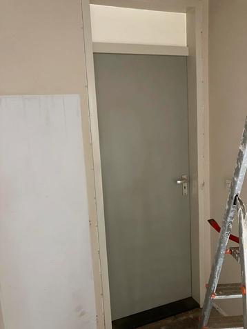 Opdekdeuren grijs 7 stuks beschikbaar voor biedingen