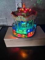 Kersthuisje Carousel met verlichting, muziek en adapter, Diversen, Kerst, Ophalen