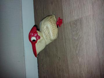 Dit is een vintage speelgoedfiguur loop pelikaan beschikbaar voor biedingen