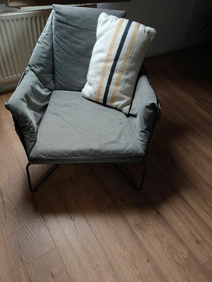 Mooie  strakke feautauil, Huis en Inrichting, Stoelen, Gebruikt, Metaal, Ophalen