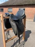 Mooi Ruiz Diaz dressuur 17,5 inch zadel te koop, Dieren en Toebehoren, Ophalen, Gebruikt, Dressuur