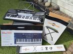 Keyboard incl standaard en kruk!!, 61 toetsen, Zo goed als nieuw, Met standaard, Ophalen