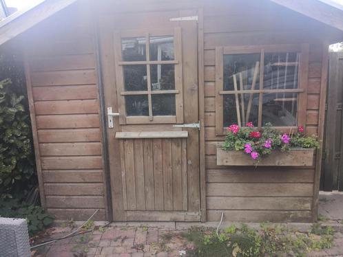 GRATIS Tuinhuisje, Tuin en Terras, Tuinhuizen, Gebruikt, Hout, 250 tot 500 cm, 200 tot 400 cm, 2 ramen, Ophalen