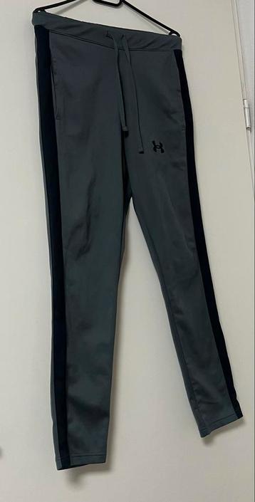 Under Armour Trainingsbroek Grijs S/M (nieuw) beschikbaar voor biedingen