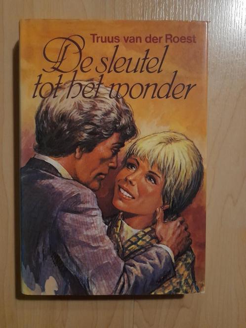 DE SLEUTEL TOT HET WONDER door Truus van der Roest, Boeken, Romans, Gelezen, Nederland, Ophalen of Verzenden