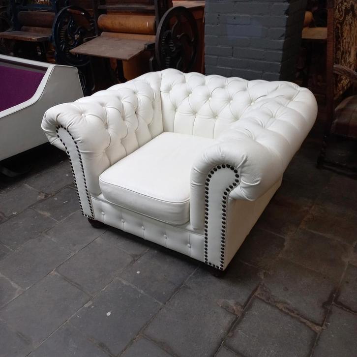 Chesterfield fauteuil, Huis en Inrichting, Fauteuils, Zo goed als nieuw, 75 tot 100 cm, Ophalen