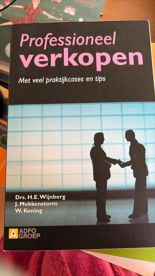 W. Koning - Professioneel verkopen, Boeken, Wetenschap, Zo goed als nieuw, Ophalen of Verzenden