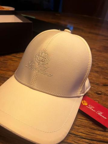 Loro piana pet - beige beschikbaar voor biedingen