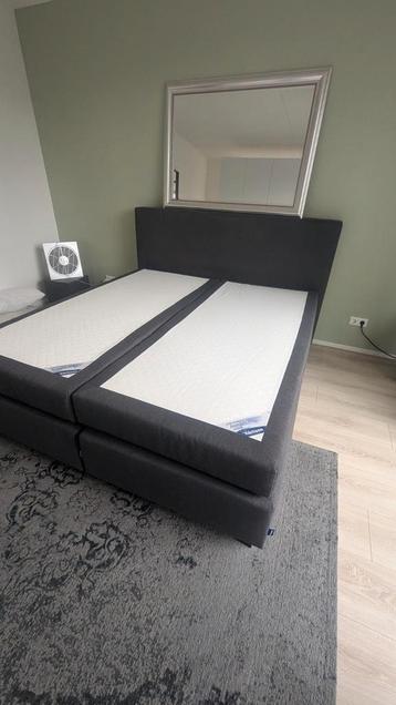 Karlsson Autentik Kurbat Boxspring - Zo goed als nieuw! beschikbaar voor biedingen