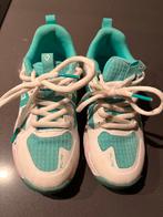 Hockeyschoenen maat 31, Sport en Fitness, Ophalen, Zo goed als nieuw, Schoenen