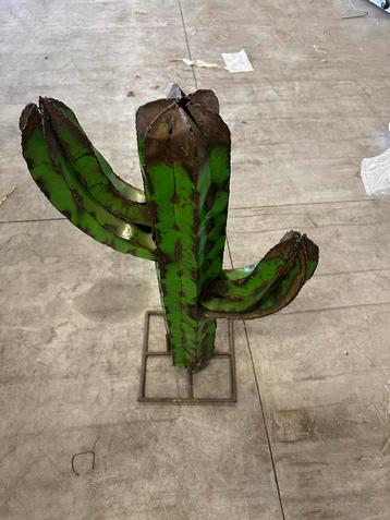 Metalen Cactus - Mexicaanse Sfeer beschikbaar voor biedingen