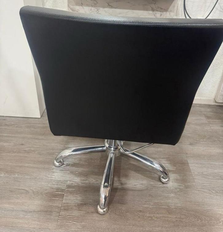 3 Gebruikte Kappersstoelen, Huis en Inrichting, Stoelen, Gebruikt, Ophalen