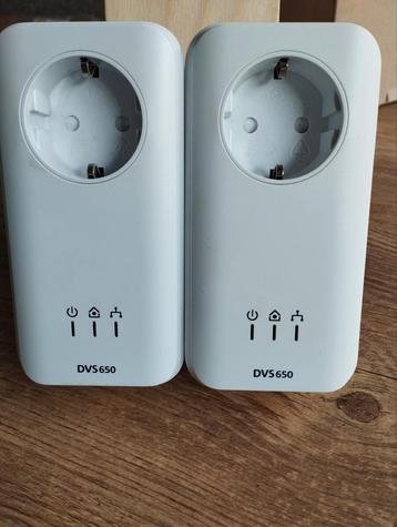 Draadloze internet adapter KPN via stopcontact  beschikbaar voor biedingen