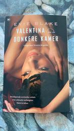 Boek Valentina en de Donkere Kamer  ( Evie Blake), Ophalen of Verzenden, Zo goed als nieuw, Evie Blake