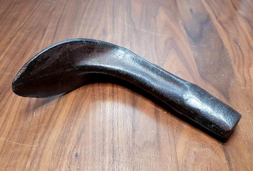 Ijzeren schoenenleest Lengte: 23 cm. lang en 2 kg. zwaar., Antiek en Kunst, Antiek | Gereedschap en Instrumenten, Ophalen of Verzenden