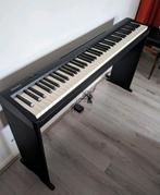 Roland FP-10 Digitale Piano - Met Onderstel - Keyboard, Roland, 88 toetsen, Zo goed als nieuw, Ophalen