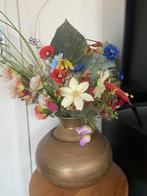 Goudkleurige vaas met kunstbloemen, Ophalen, Overige materialen, Overige kleuren, Zo goed als nieuw