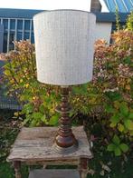 Vintage Tafellamp met Houten Voet, Antiek en Kunst, Ophalen