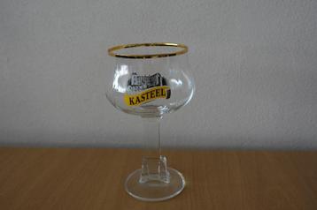 Kasteel bierglas beschikbaar voor biedingen