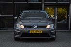 Volkswagen Golf 1.2 TSI R Line Cruise LED Camera Massage, Voorwielaandrijving, Gebruikt, 4 cilinders, Lichtsensor