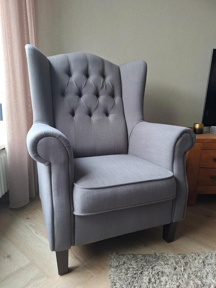 2 stevige oorfauteuils grijs/antraciet, Huis en Inrichting, Fauteuils, Zo goed als nieuw, Stof, Ophalen