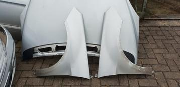 MERCEDES B KLASSE VOORSCHERMEN  BJ 2006 TOT 2012 beschikbaar voor biedingen