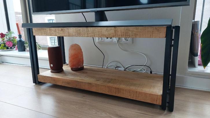Industrieel TV-meubel/sidetable mango hout - 90x30x40cm, Huis en Inrichting, Kasten | Televisiemeubels, Zo goed als nieuw, Minder dan 100 cm