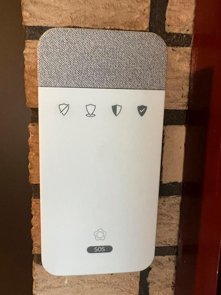 Verisure alarmsysteem compleet incl 9 deur/raamsensoren, Doe-het-zelf en Verbouw, Alarmsystemen, Zo goed als nieuw, Compleet systeem