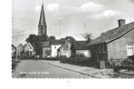 WIJHE - Achter de Hoven met kerk 1970, Verzamelen, Ansichtkaarten | Nederland, Verzenden, 1960 tot 1980, Overijssel