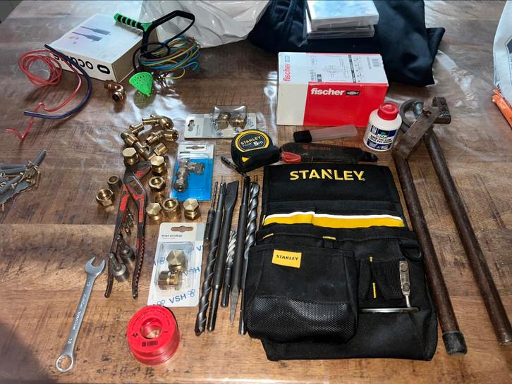 Diverse gereedschap en matriaal, Doe-het-zelf en Verbouw, Gereedschap | Handgereedschap, Zo goed als nieuw, Ophalen of Verzenden