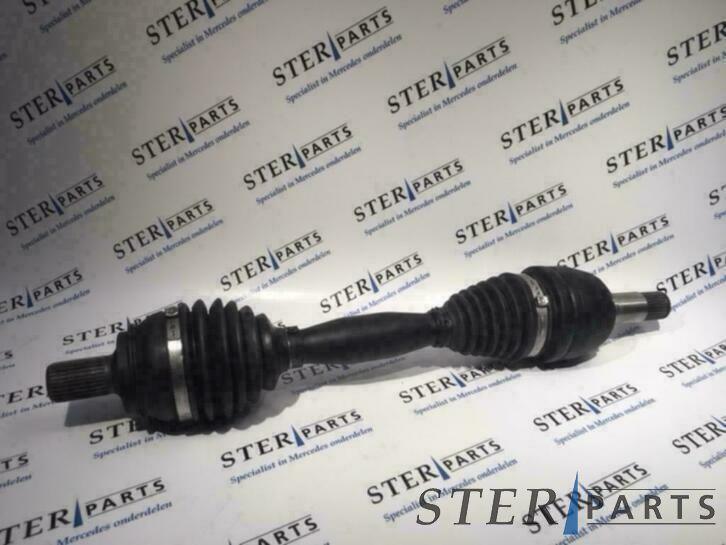 Aandrijfas linksvoor Mercedes C117/X156/W176/W246, Auto-onderdelen, Transmissie en Toebehoren, Mercedes-Benz, Gebruikt, Ophalen of Verzenden