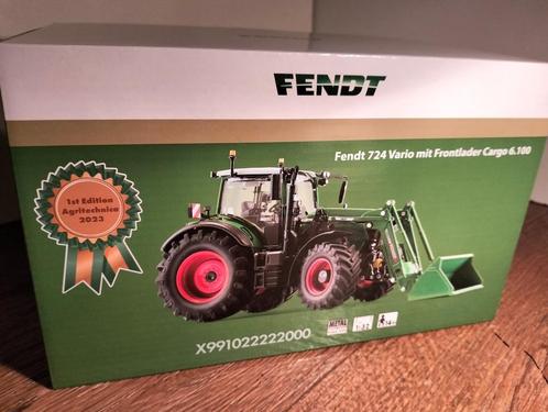 Te koop Fendt 724 Vario & Cargo 6.100 voorlader Agritechnica, Hobby en Vrije tijd, Modelauto's | 1:32, Nieuw, Tractor of Landbouw