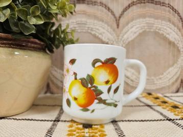 Vintage Arcopal Appel & Bloesem koffiebeker retro servies  beschikbaar voor biedingen