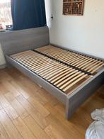 Grijs 140x200 bed met lattenbodems - gratis af te halen, Huis en Inrichting, Gebruikt, Tweepersoons, 200 cm, Grijs